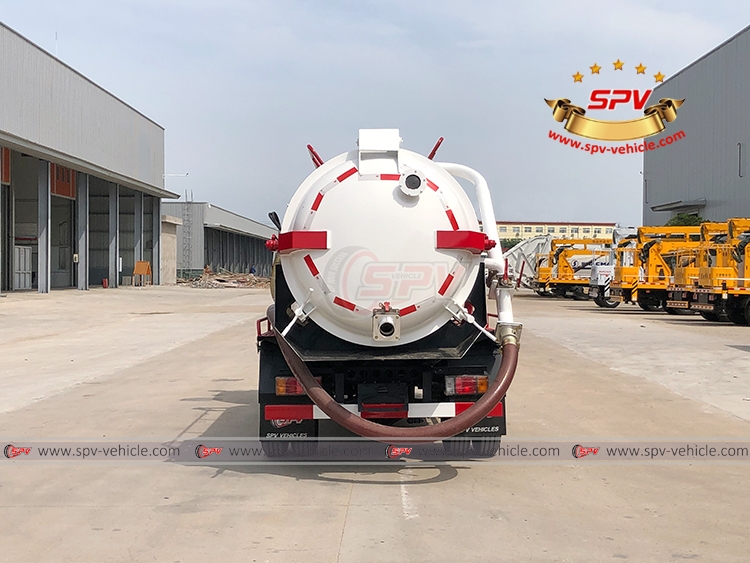 4,000 Litres Sewer Vacuum Truck ISUZU - B 4,000 Litres Sewer Vacuum Truck ISUZU - B